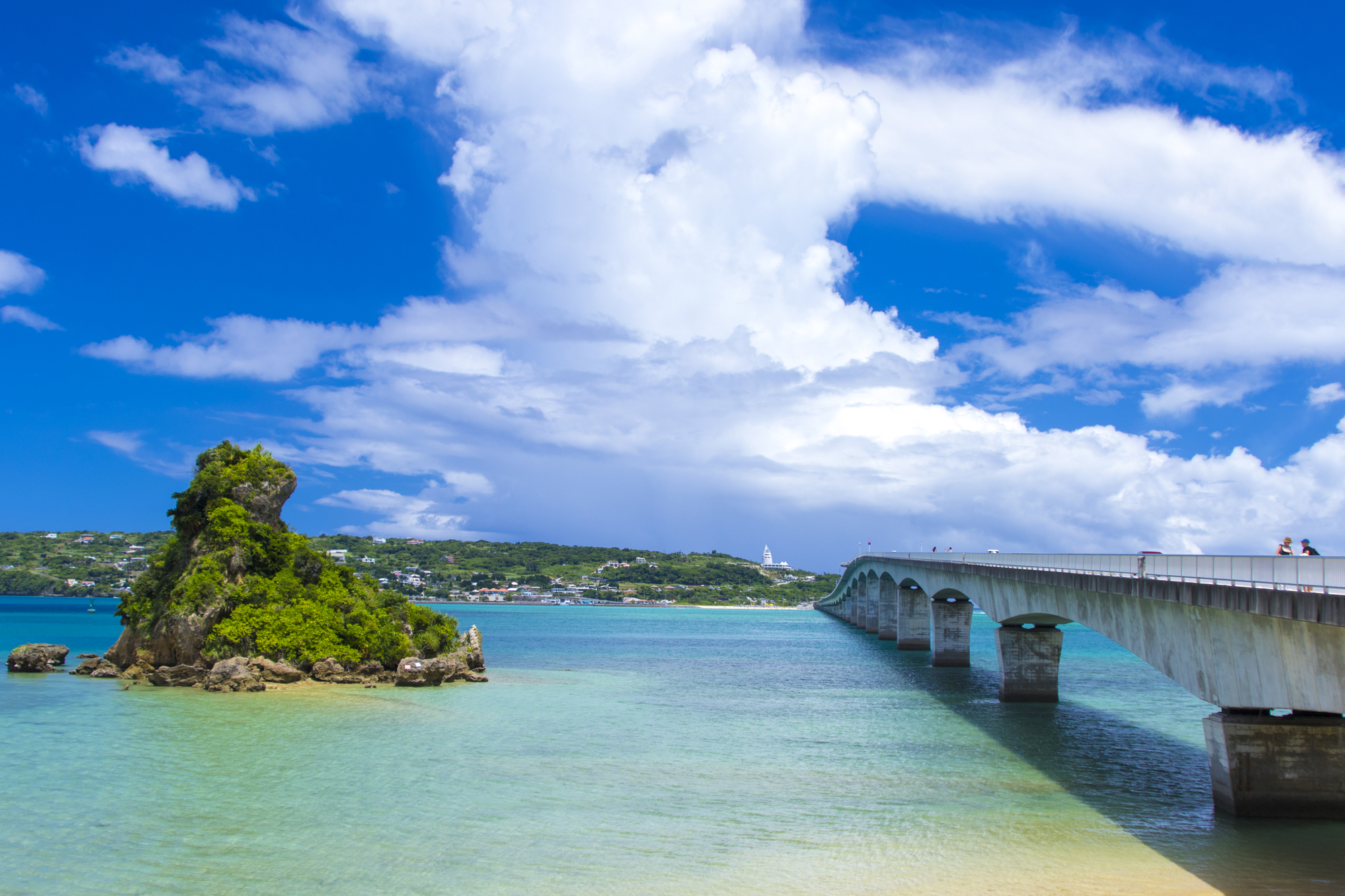 【携程攻略】今归仁村古宇利岛景点,古宇利岛是那霸边上的一座小岛，这里与那霸岛有一座大桥相通。岛上沙…