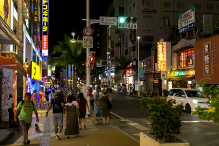 国際通り むつみ橋 夜 横 No 1627 沖縄のフリー写真素材サイト ばんない堂